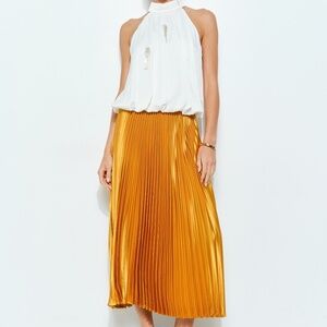GOLD Pleated Skirt